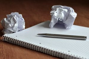 écrire avec un stylo